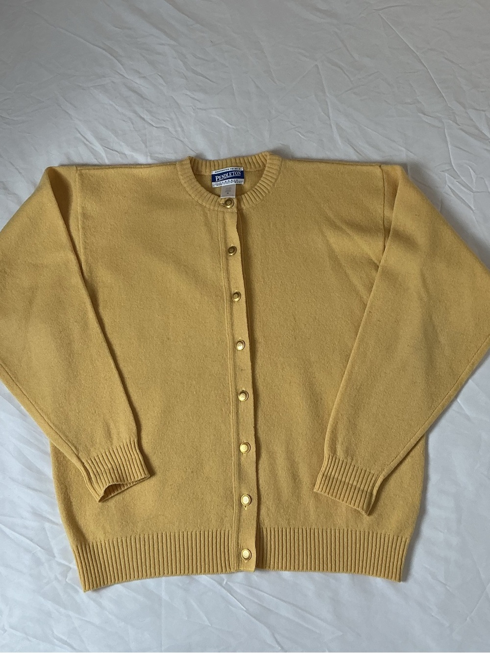 VTG Pendleton 100% Virgin Wool Cardigan Sweater Gold Yellow M